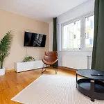 Appartement With Private Parking Lot *