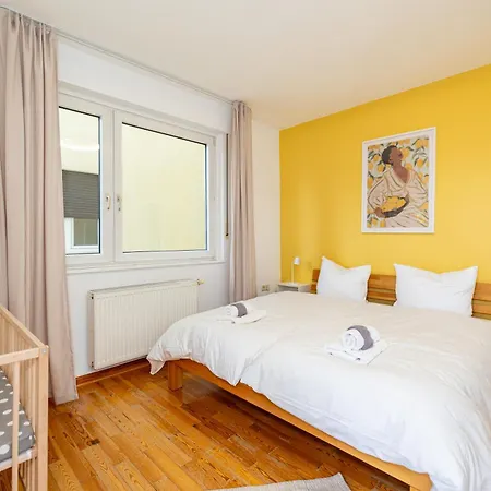 With Private Parking Lot Appartement *