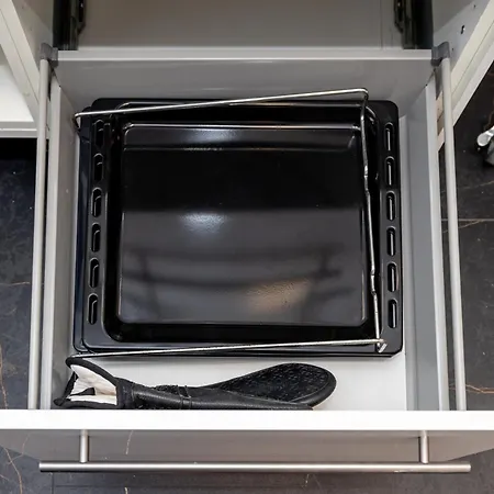Appartement With Private Parking Lot *