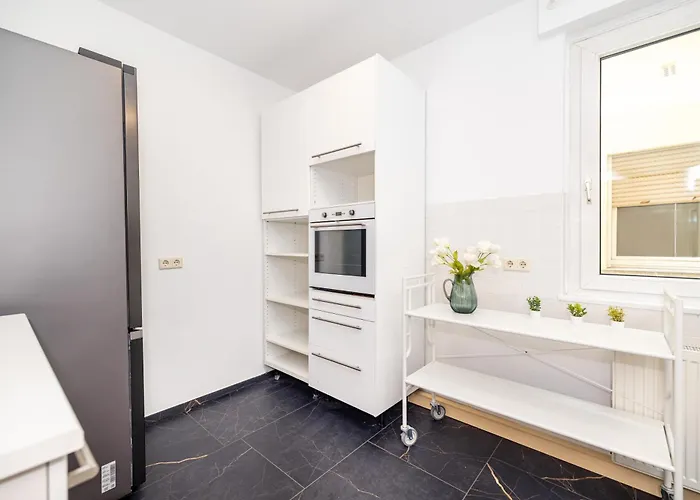 Apartmán With Private Parking Lot